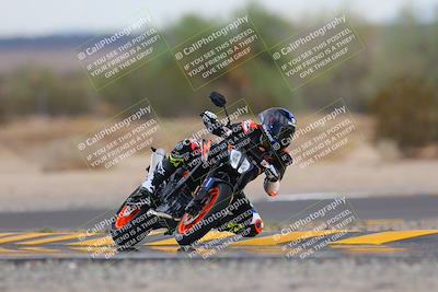 media/Sep-11-2022-SoCal Trackdays (Sun) [[81b7e951af]]/Turn 7 (1145am)/